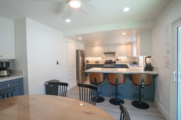 Kitchen and dining area at Harmony Junction Recovery